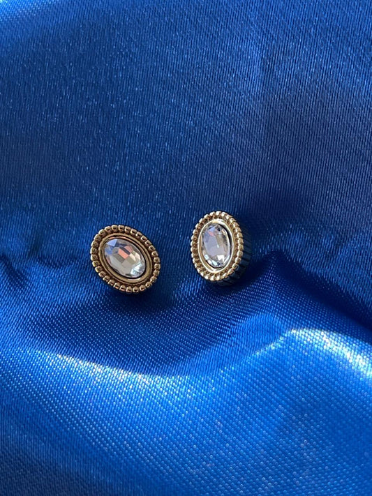 ARETES CON PIEDRA COLOR NATURAL