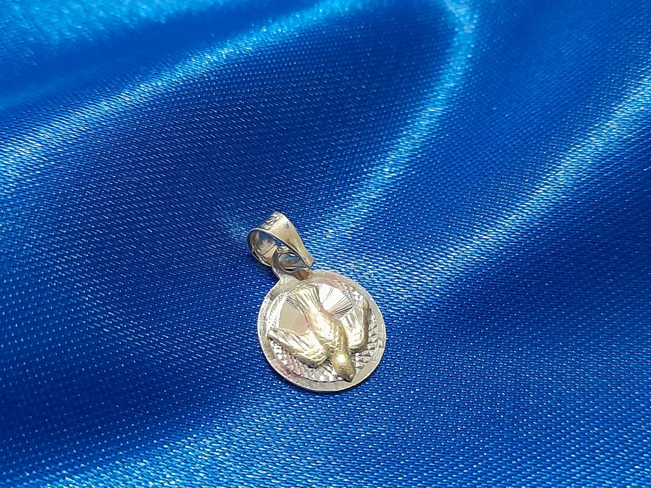 MEDALLA DE ORO DEL ESPIRITU SANTO