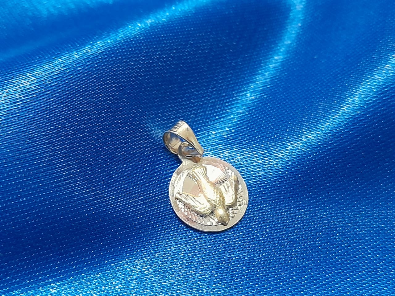 MEDALLA DE ORO DEL ESPIRITU SANTO