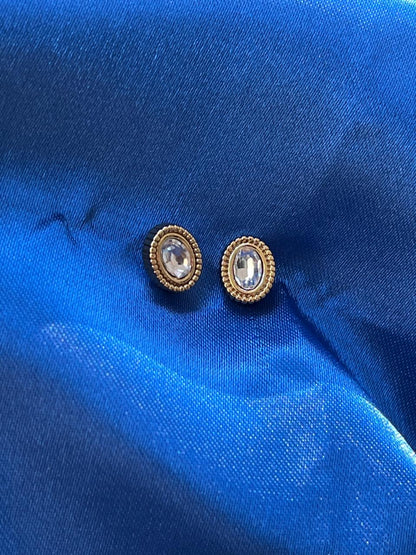 ARETES CON PIEDRA COLOR NATURAL