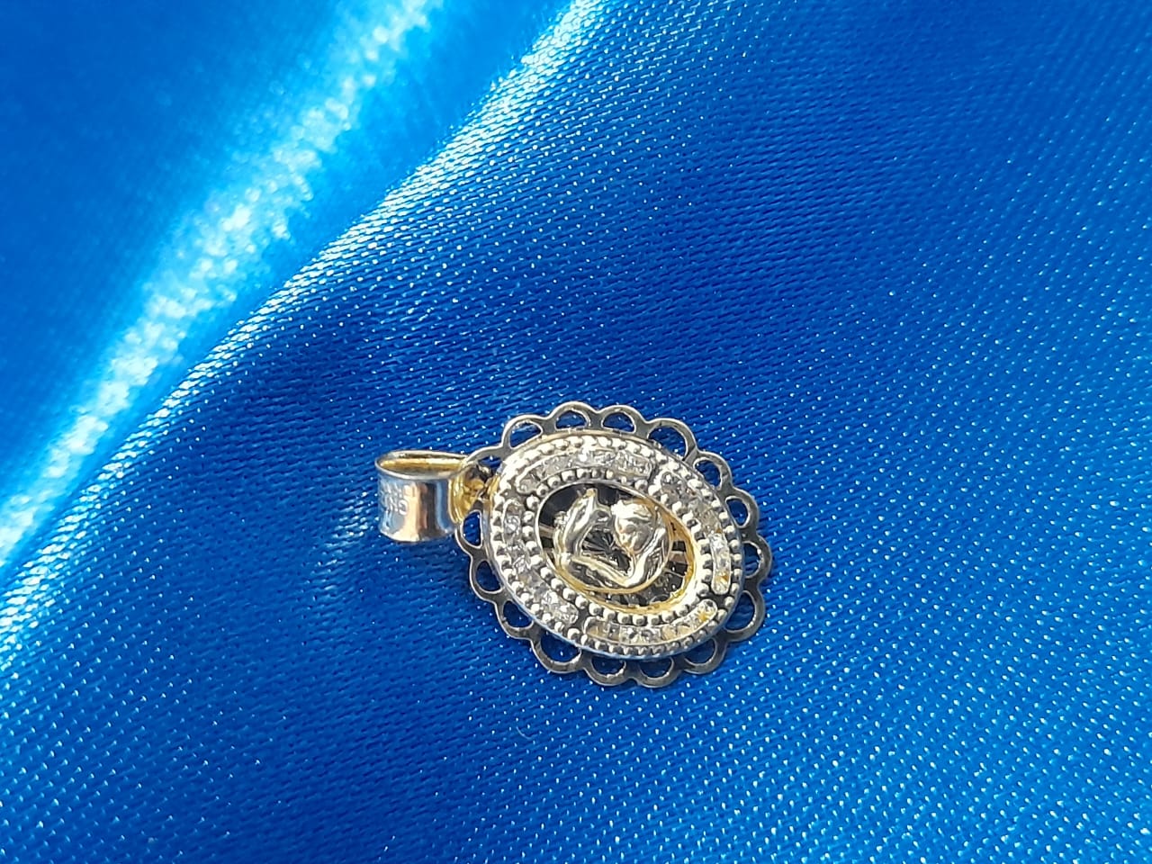 MEDALLA BAUTIZO  DE ORO