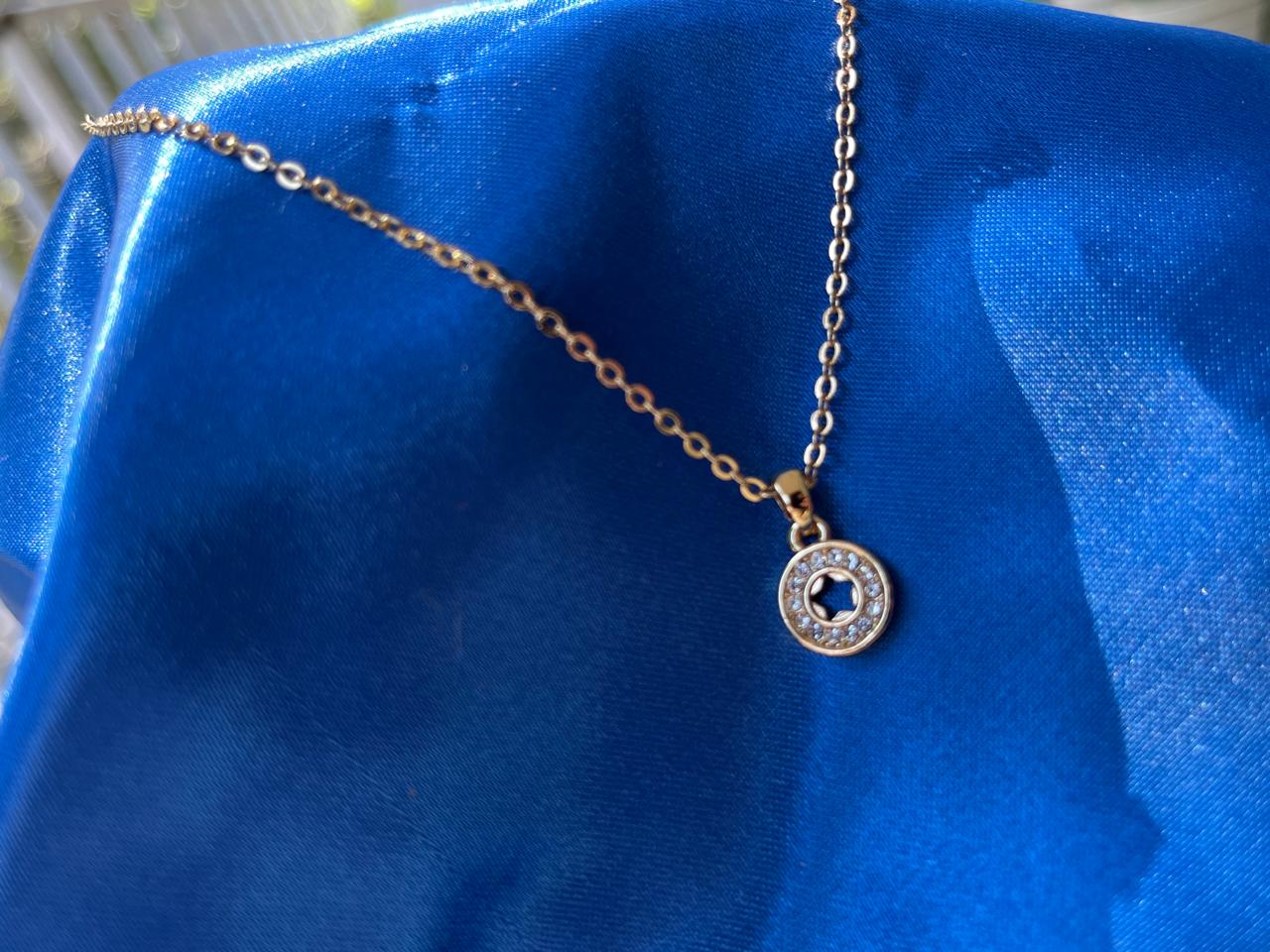 CADENA CON DIJE DE ESTRELLA