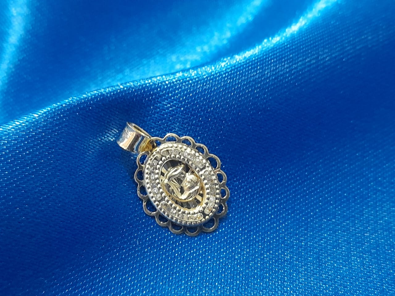 MEDALLA BAUTIZO  DE ORO