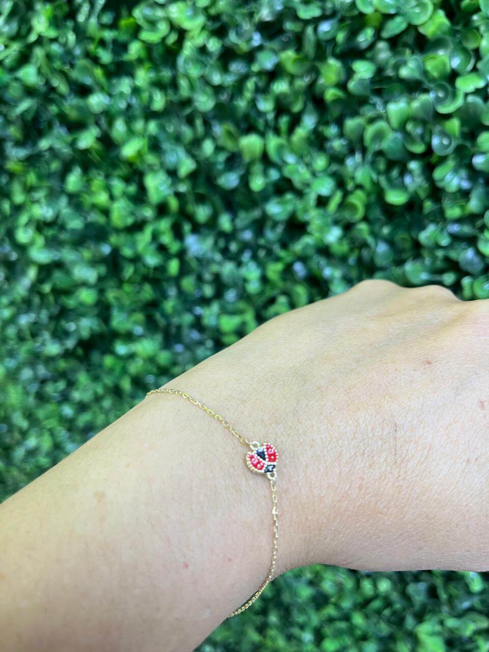 ESCLAVA DE MARIQUITA DE ORO